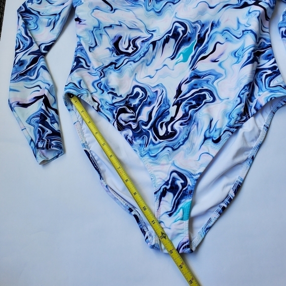 NWOT Sports Illustrated Swim Marbled Long Sleeve One Piece Size XL - Picture 3 of 9